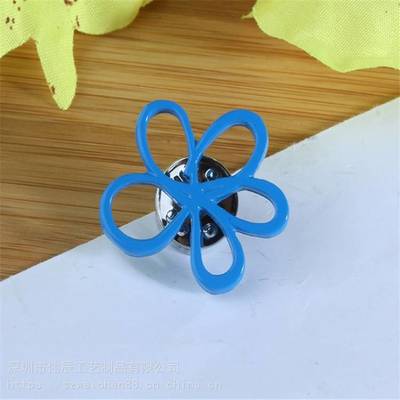 专业定制，彰显个性——厂家金属徽章定制全攻略